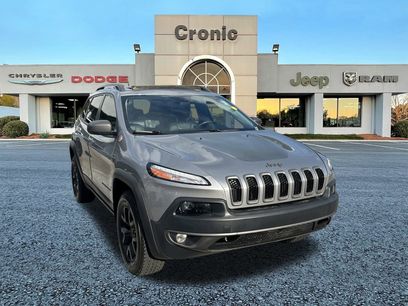 Used 2016 Jeep Cherokee Trailhawk w/ Comfort/Convenience Group