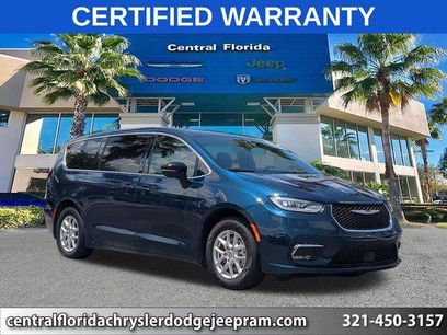 Certified 2024 Chrysler Pacifica Touring