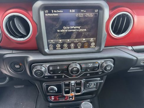 Used 2023 Jeep Gladiator Rubicon w/ LED Lighting Group AWD/4WD image 30