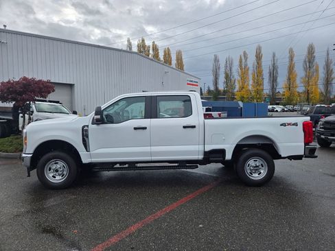 New 2026 Ford F250 XL w/ XL Chrome Package image 8