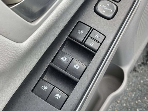 Used 2016 Toyota Camry SE FWD image 24