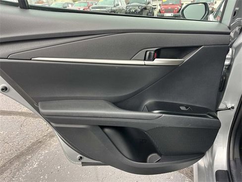 Used 2025 Toyota Camry LE image 19