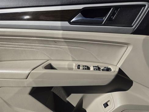 Used 2022 Volkswagen Atlas SE image 24