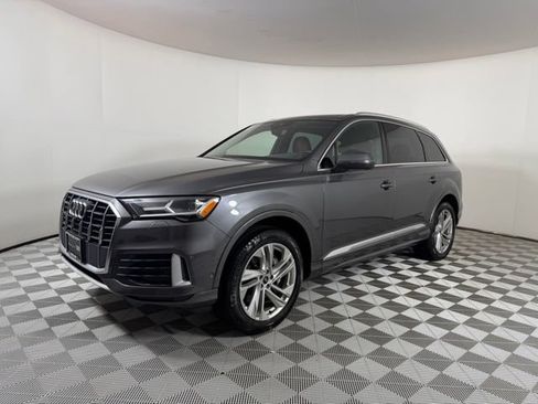 Used 2021 Audi Q7 2.0T Premium Plus w/ Premium Plus Package AWD/4WD image 3