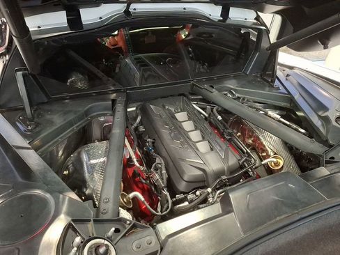 Used 2024 Chevrolet Corvette Stingray Preferred Cpe w/ Z51 Performance Package image 25