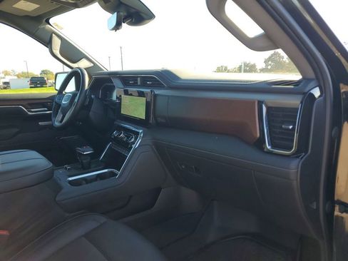 Certified 2023 GMC Sierra 1500 Denali image 31