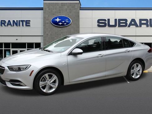Used 2018 Buick Regal Preferred FWD image 5
