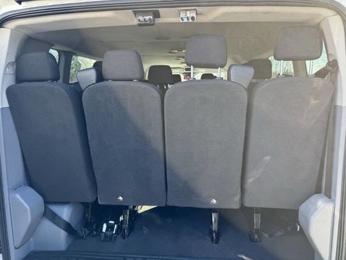 Used 2016 Ford Transit 350 XL image 6