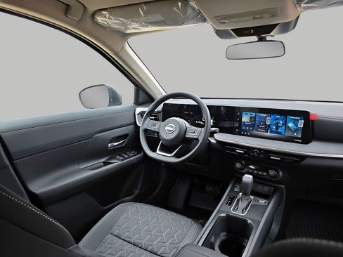 New 2026 Nissan Kicks SV image 8