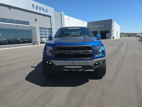 Used 2017 Ford F150 Raptor w/ Equipment Group 802A Luxury AWD/4WD image 2