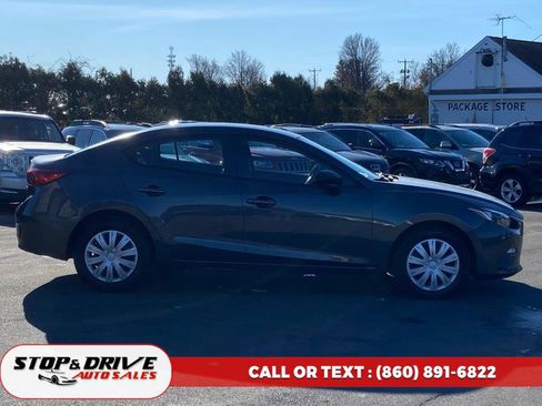 Used 2015 MAZDA MAZDA3 i SV image 6