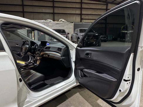 Used 2019 Acura ILX image 26