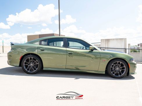 Used 2022 Dodge Charger Scat Pack image 8