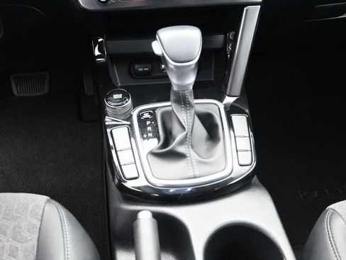 Used 2025 Kia Seltos S FWD image 14