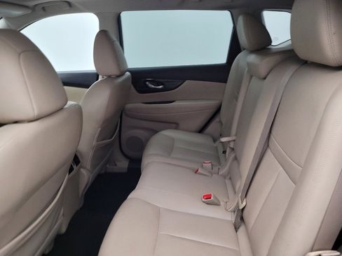 Used 2018 Nissan Rogue SL w/ Premium Package FWD image 18