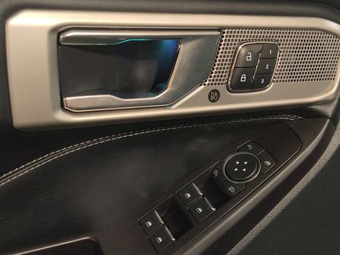 Used 2020 Ford Explorer Limited image 27