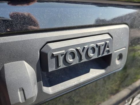 Used 2021 Toyota Tundra SR5 RWD image 4