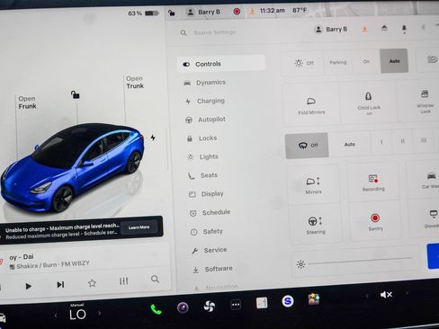 Used 2022 Tesla Model 3 Long Range AWD/4WD image 27