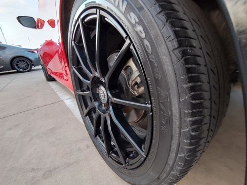 Used 2018 Honda Civic Si image 11