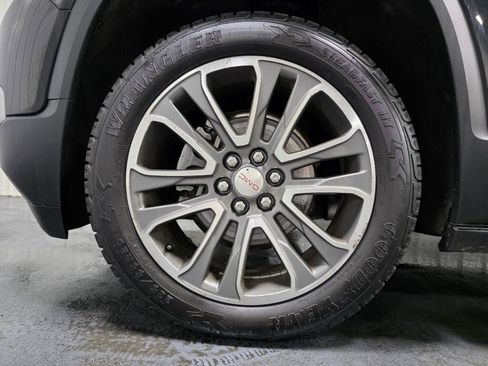 Used 2017 GMC Acadia SLT AWD/4WD image 6