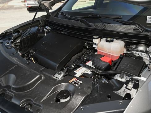 Used 2023 Chevrolet Traverse LT FWD image 16