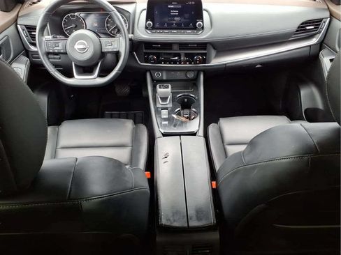 Used 2023 Nissan Rogue SV w/ SV Premium B Package FWD image 10