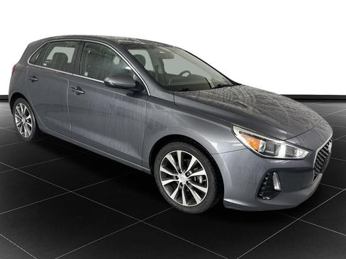 Used 2018 Hyundai Elantra GT FWD image 7