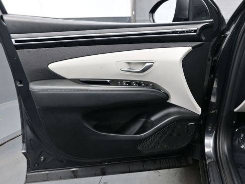 Certified 2022 Hyundai Tucson Limited w/ Cargo Package image 9