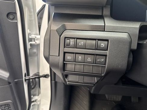 Used 2026 Toyota 4Runner Limited AWD/4WD image 12