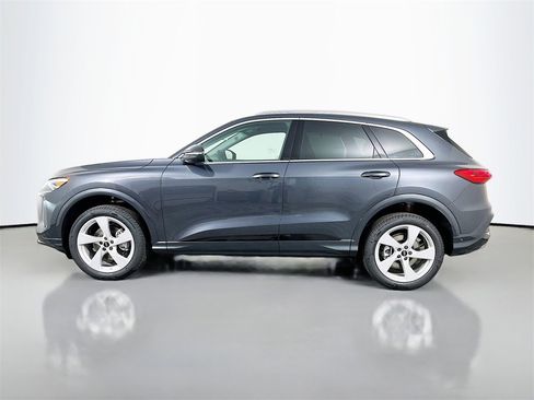 New 2025 Audi Q5 Premium Plus image 4