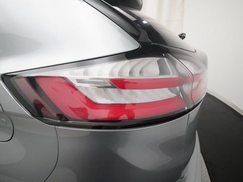 Used 2022 Ford Edge SE w/ Black Appearance Package image 33