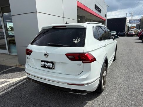 Used 2018 Volkswagen Tiguan SEL FWD image 4