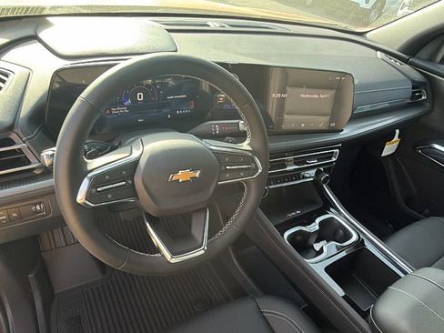 New 2026 Chevrolet Traverse LT image 17