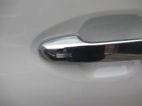 Used 2021 Subaru Ascent Touring image 18