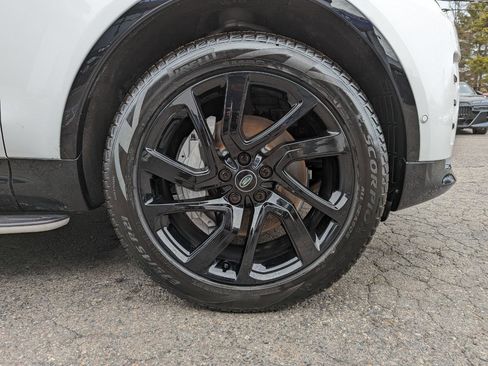 Used 2023 Land Rover Discovery S R-Dynamic image 52