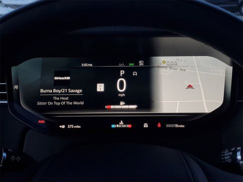 New 2025 Land Rover Range Rover SE image 13