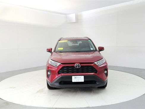 Certified 2020 Toyota RAV4 XLE Premium AWD/4WD image 2