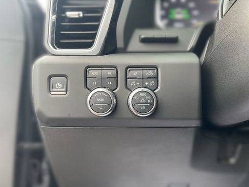 Used 2025 GMC Sierra 2500 Denali w/ Max Trailering Package AWD/4WD image 18