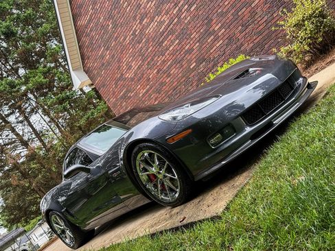 Used 2009 Chevrolet Corvette Z06 w/ Preferred Equipment Group RWD image 26