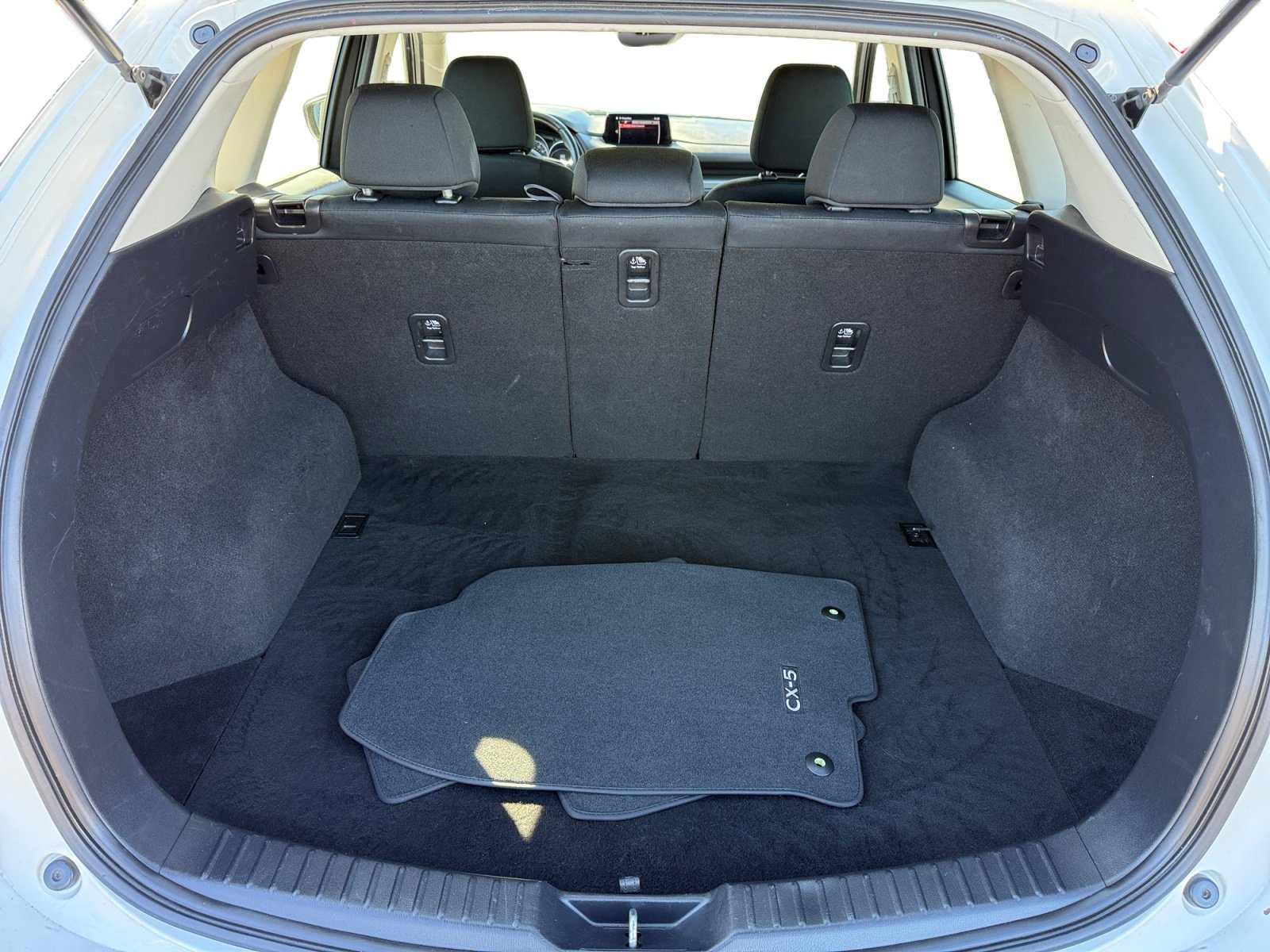 Used 2020 MAZDA CX-5 Sport FWD image 17