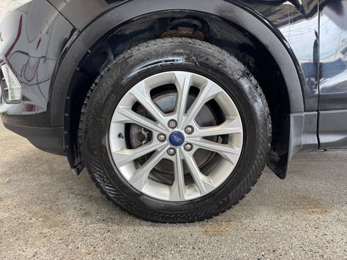 Used 2018 Ford Escape SEL w/ Ford Safe & Smart Package AWD/4WD image 25