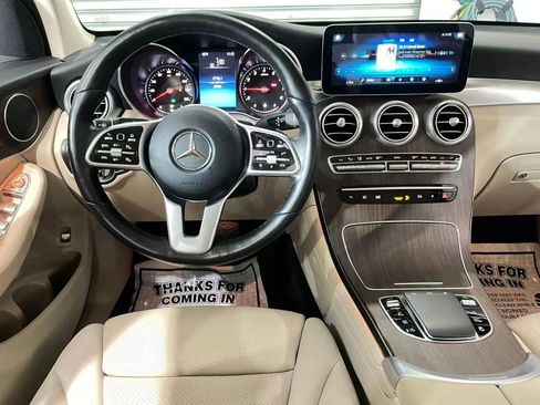 Used 2022 Mercedes-Benz GLC 300 4MATIC image 13