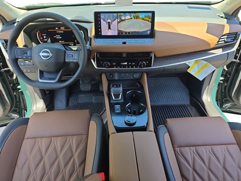 New 2026 Nissan Rogue Platinum AWD/4WD image 9