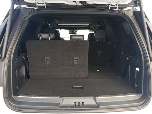 Used 2024 Lincoln Navigator Reserve image 5