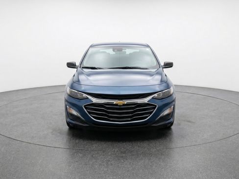 Used 2024 Chevrolet Malibu LT FWD image 2