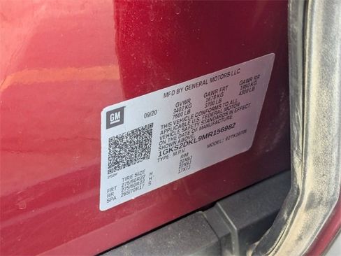 Used 2021 GMC Yukon Denali w/ Denali Premium Package image 40