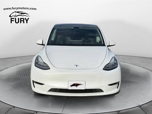 Used 2022 Tesla Model Y Long Range AWD/4WD image 9