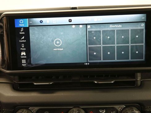 Used 2025 Jeep Wrangler Unlimited Rubicon image 9