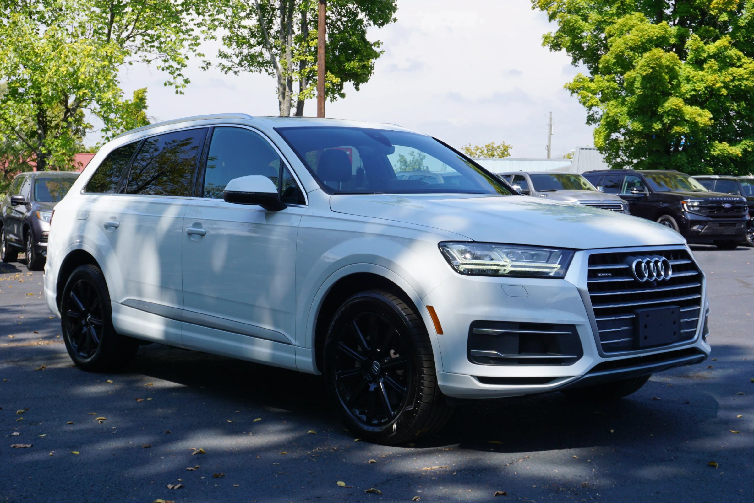 Used 2017 Audi Q7 3.0T Premium Plus AWD/4WD image 3