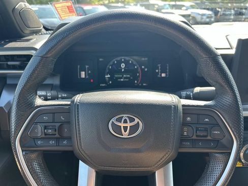 Used 2024 Toyota Tacoma SR5 AWD/4WD image 32